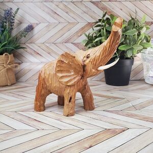 Hand Carved Sculpted Wooden Elephant 🐘 ♡